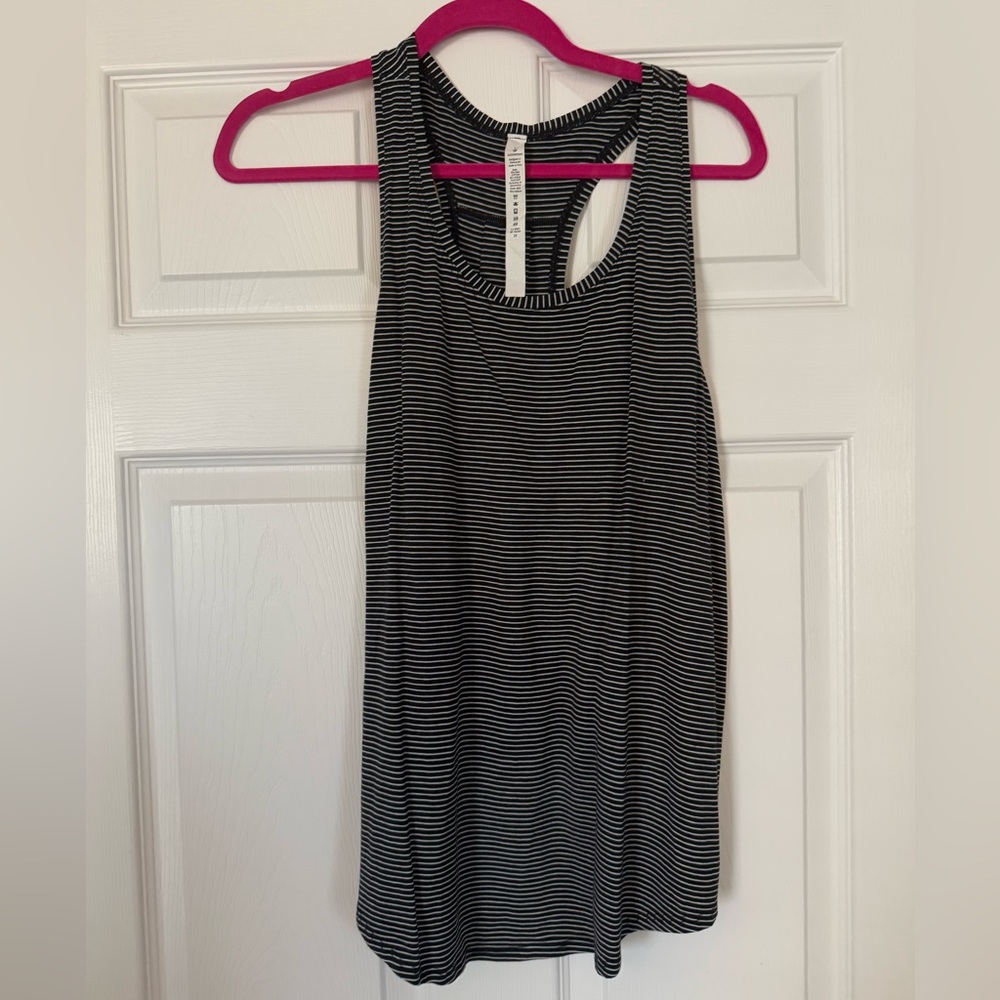 Lululemon Black & White Striped Tank EUC 10